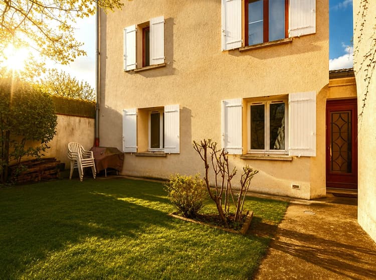 Maison 2 chambres + parking 9 min gare** HOUILLES