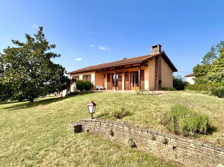 Maison T6 au grand calme avec piscine
