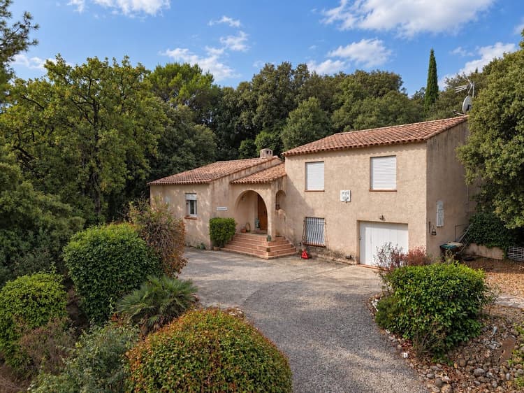DRAGUIGNAN MAISON 4 PIÈCES 3 SUITES JARDIN ET GARAG