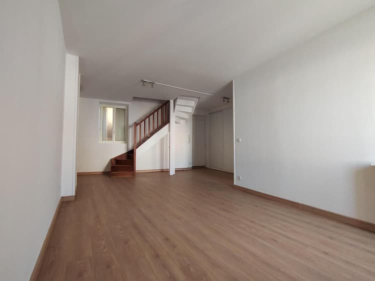 Location Appartement Duplex T4 - Proche Gare Givors - 86,18 m²