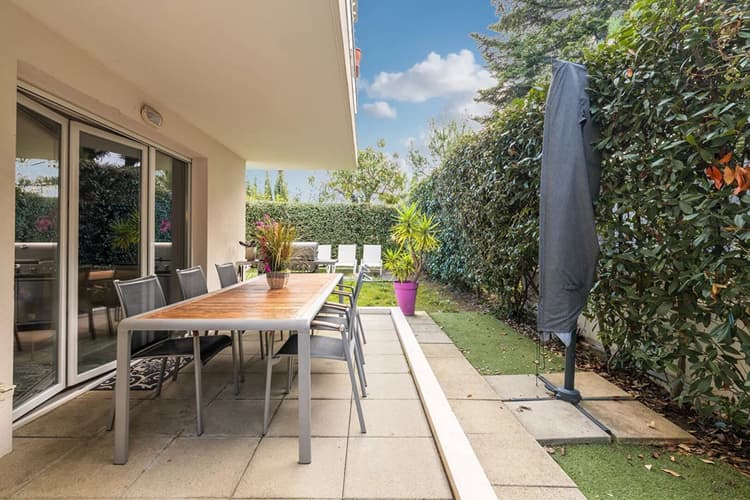 Saint Laurent du Var - Appartement 3 pièces en RDJ avec parking