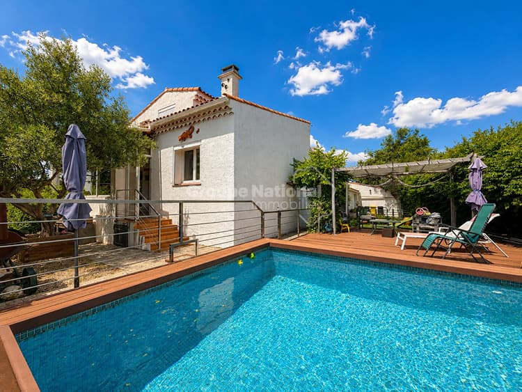 Maison T4 avec appartement T2 indépendant, piscine et grand garage
