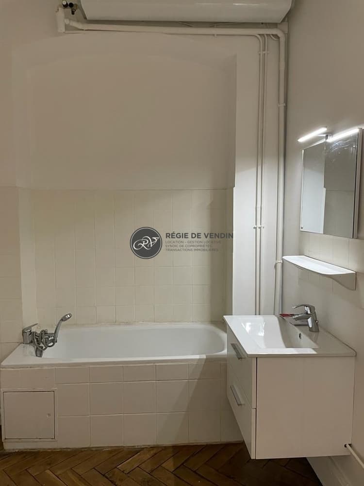 10 RUE BARREME
