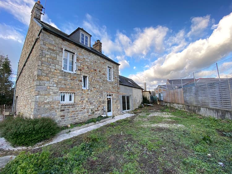 Maison à DOMFRONT EN POIRAIE !