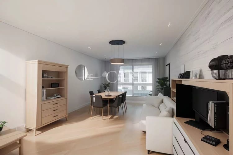 Appartement T3 de 79 m² en étage élevé, avec balcon, à mettre à