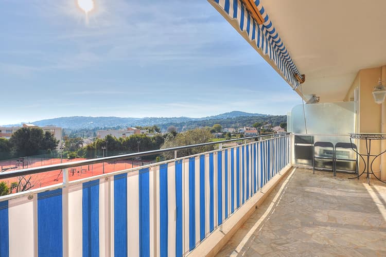 ANTIBES — FONTMERLE | 3 PIÈCES | 66 m² | TERRASSE 20 m² | PARKIN
