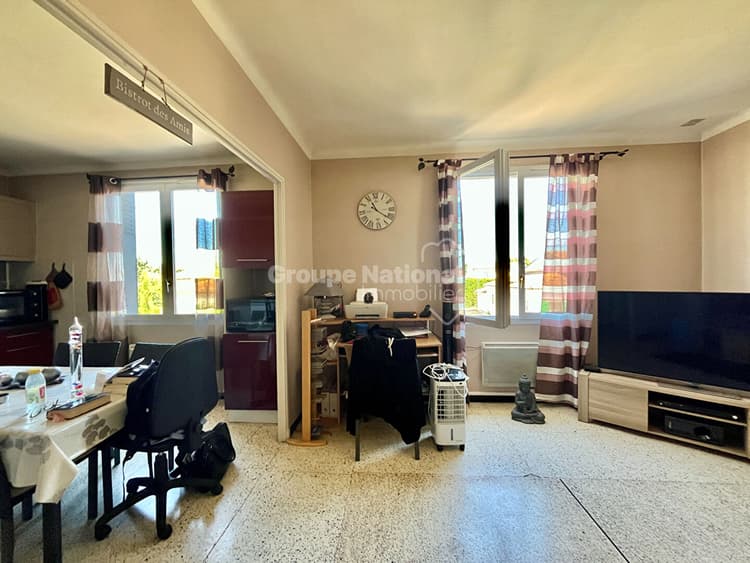 Spécial investisseur : Grand Appartement T3 avec terrasse vendu loué