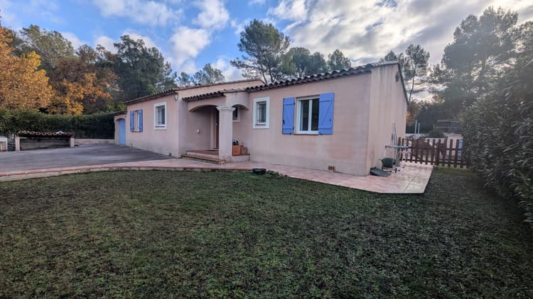 À VENDRE VILLA T4 99M² AVEC PISCINE ET GARAGE SUR 1062M² À L