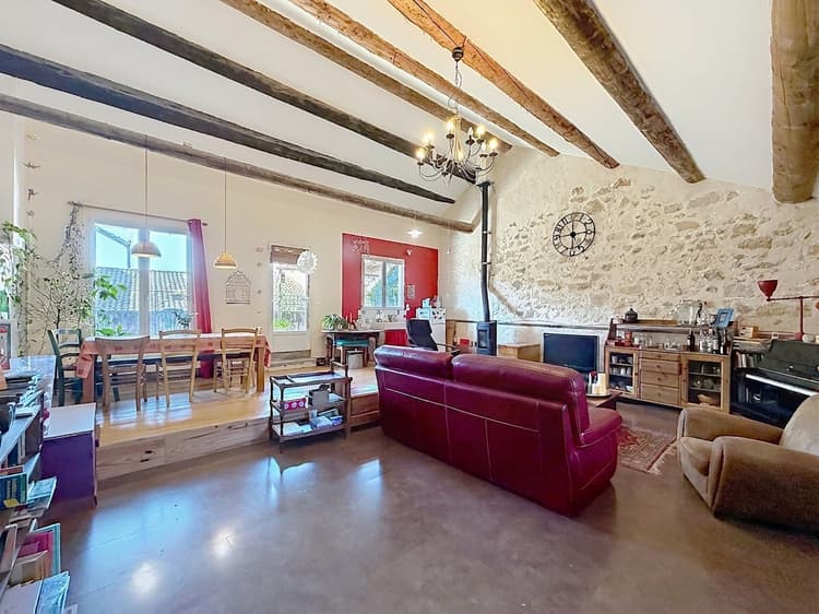 Maison de village avec terrasse - 4 chambres -160 m2