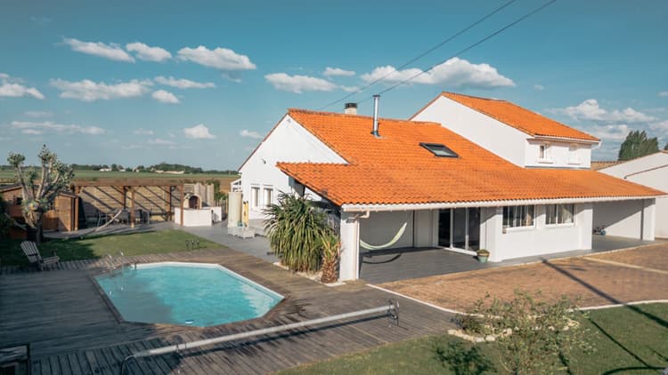 A Vendre Maison - Breuil-Magné - 6 Chambres - 178 m²