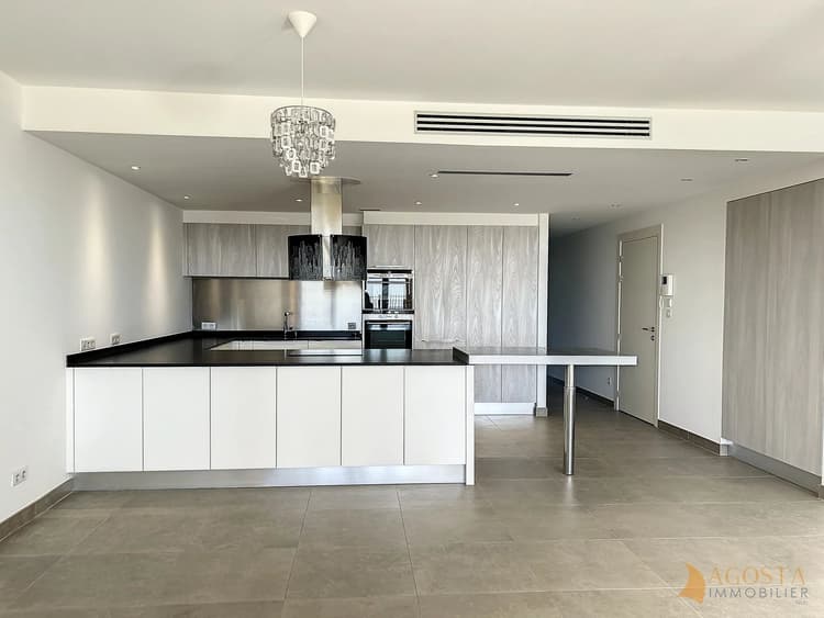 A VENDRE - APPARTEMENT T3 VUE MER AVEC JARDIN - AGOSTA