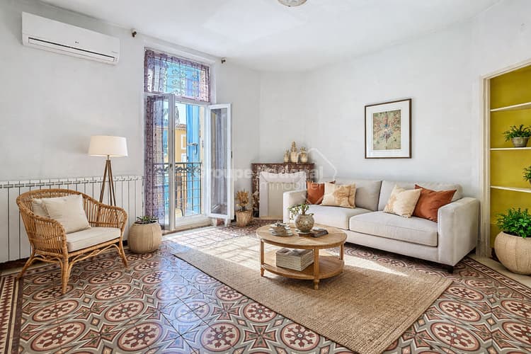 Appartement de Caractère en Centre-Ville d'Orange - 63 m² avec parking