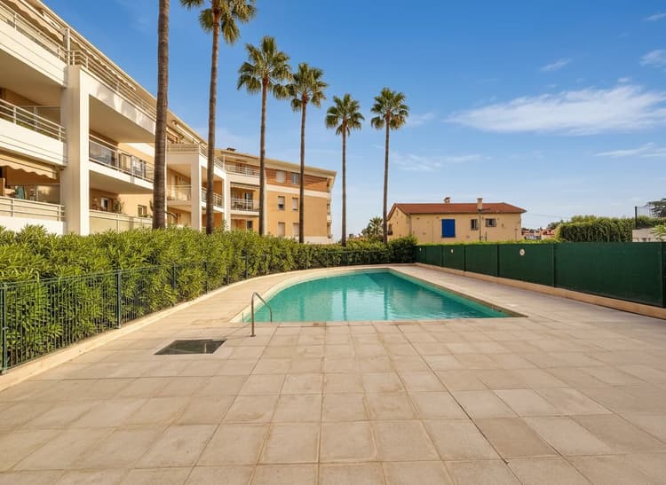 T3 61m² - JARDIN 123 m² / 2 STATIONNEMENTS