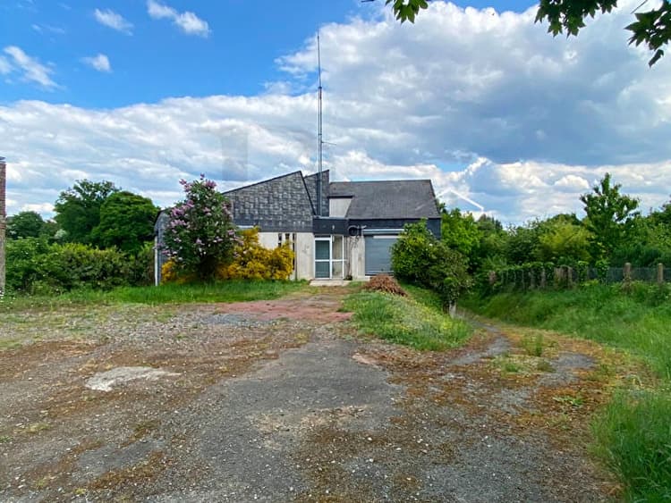 LA FERTE MACE - Immeuble investissement