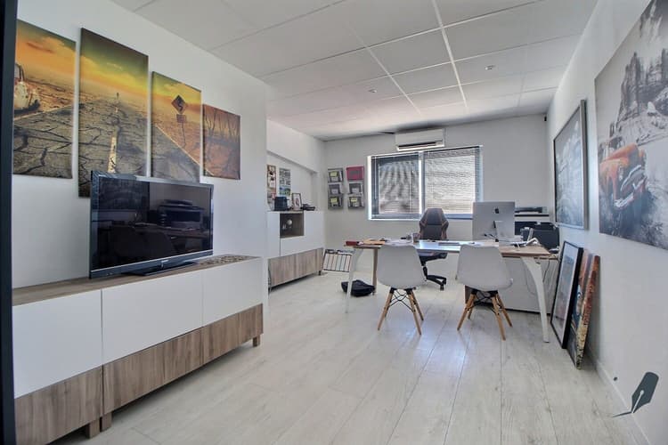 Bureaux zone activité Les Ferrieres