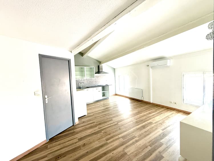 Appartement Gignac La Nerthe 2 pièce(s) 50 m2