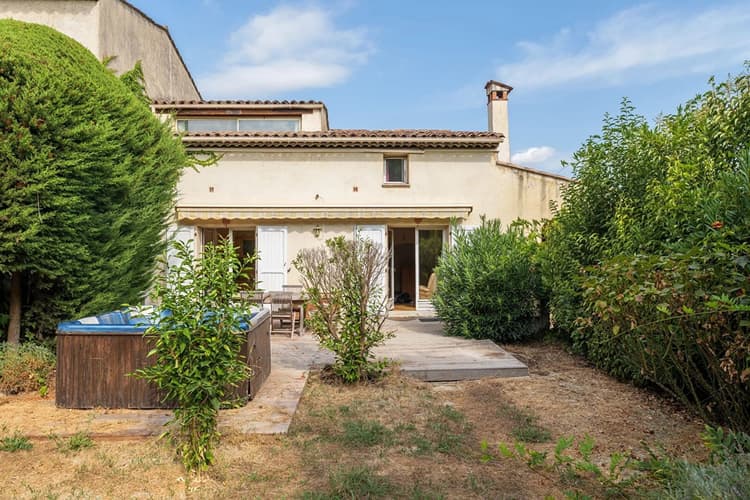 La Colle sur Loup - Une maison, 2 espaces de vie et de nombreuse