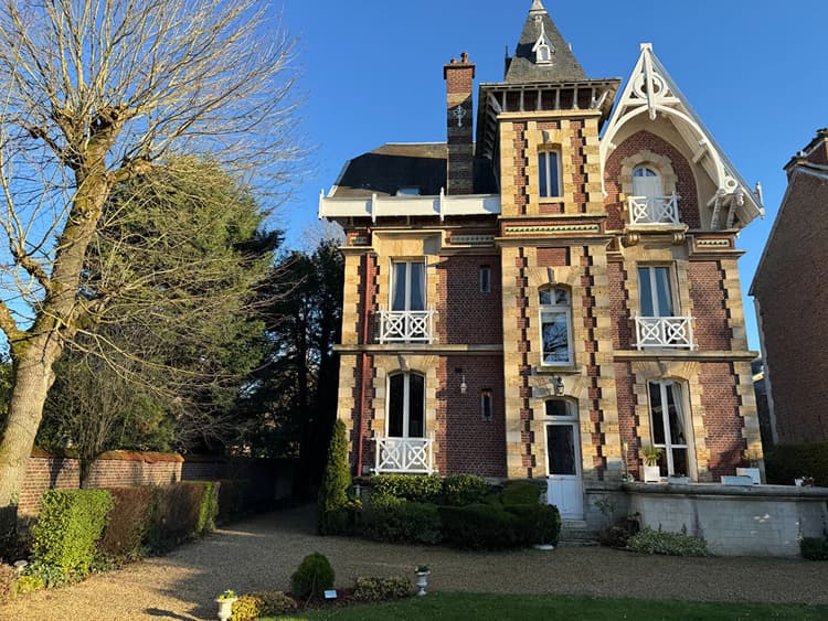 BELLE DEMEURE COMPIEGNE 12 pièce(s) 280 m2