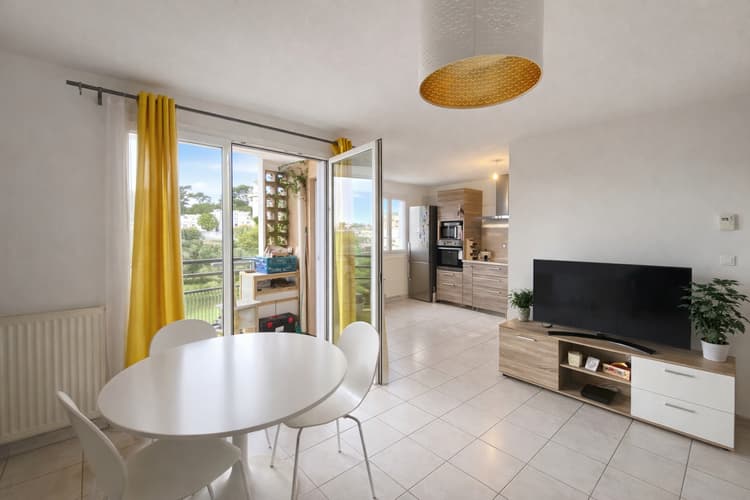 Appartement T2 avec balcon et box fermé