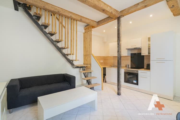 Vente Marseille 13008/ Rouet - Place Razzenti / Maison de vi