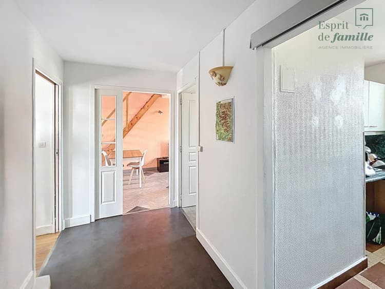 Au coeur de Sathonay Camp, T2 de 52,42m2, vendu loué
