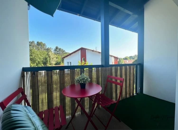 ANGLET ARITXAGUE – STUDIO 20 m² – BALCON – PARKING – DERNIER ÉTA