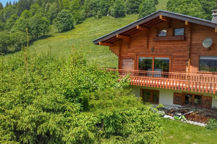 Chalet idéalement situé avec vue