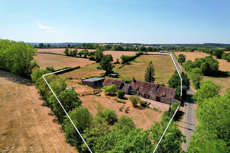 Longère 180 m² avec 2.6 hectares à 10 mn de Sées