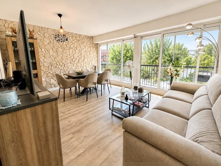 Appartement T4 de 82 m2- Quartier des Louvrais