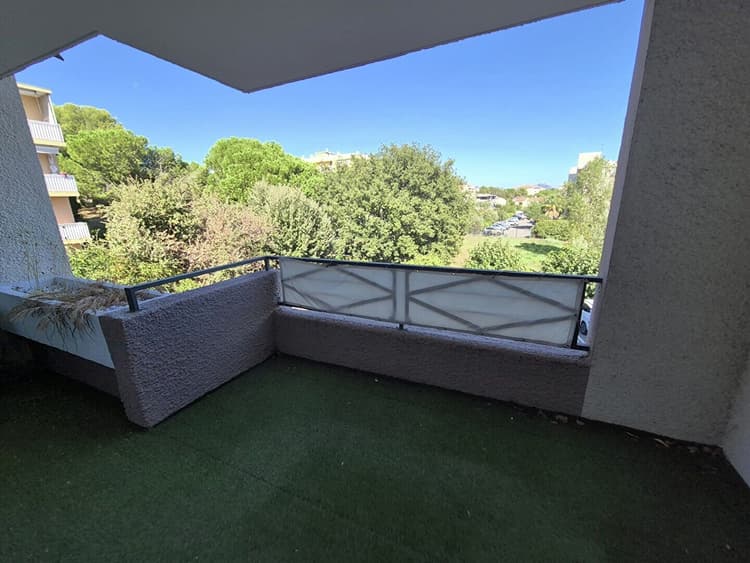 FREJUS 3 pièces- terrasse et parking - 68m²