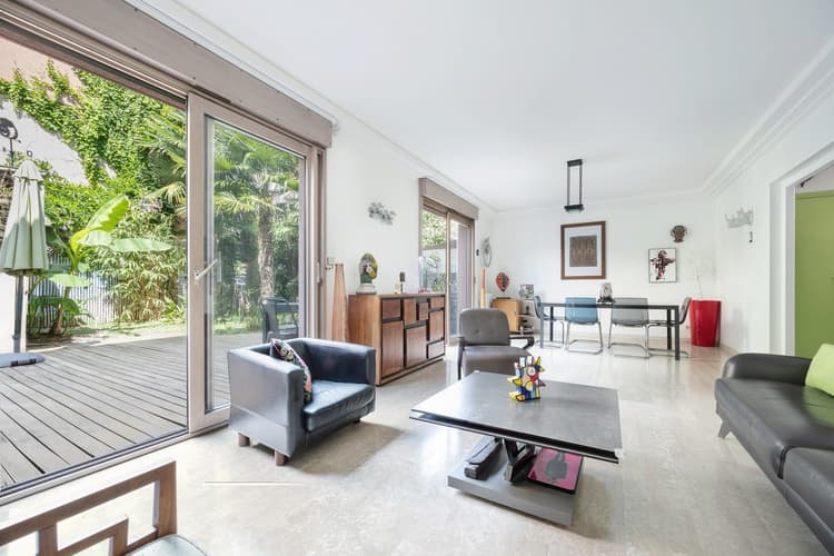 Maison Familiale, 7 chambres, au coeur du quartier République.