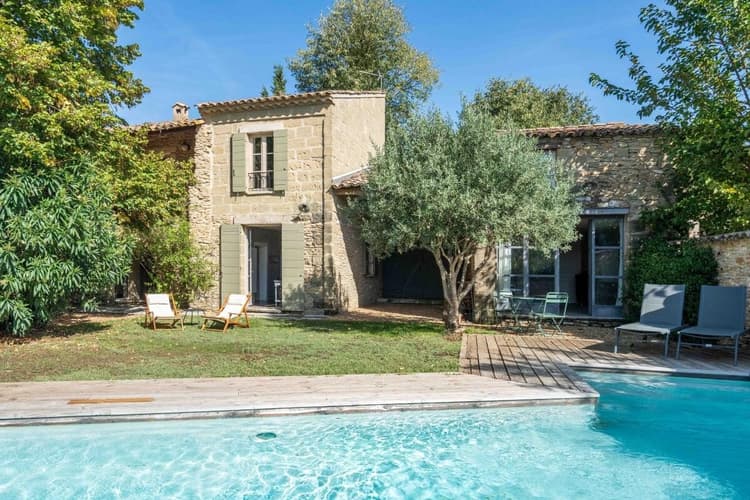 Authentique Mas en pierre de 150 m² avec vue dégagée, piscine, dépendance et jardin intimiste – À quelques minutes d’Uzès