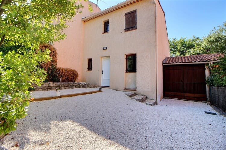 DRAGUIGNAN MAISON 4 PIÈCES AVEC JARDIN ARBORE