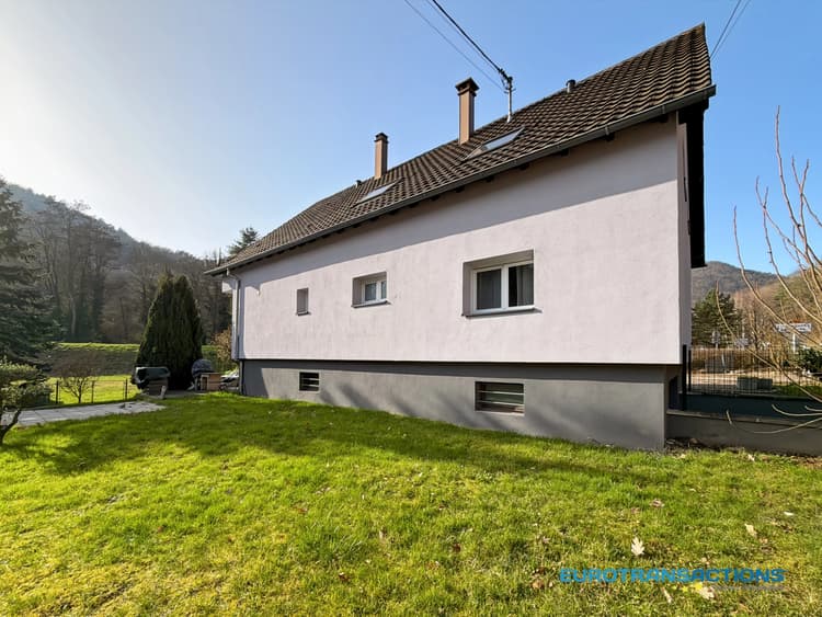 NIEDERBRONN, Maison familiale/bi-famille de 181 m²