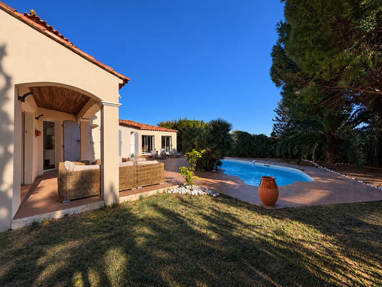 Villa avec piscine - 160m² - MEZE