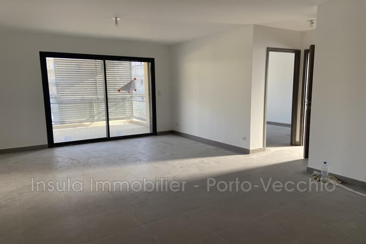 Appartement T3 proche des commerces et port