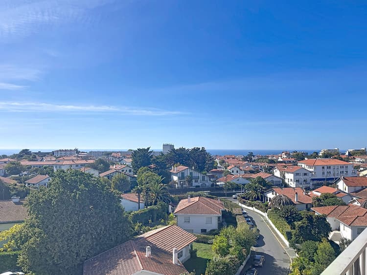 Biarritz - Quartier St Martin - Appartement T4 avec terrasse, dernier étage et vue exceptionnelle