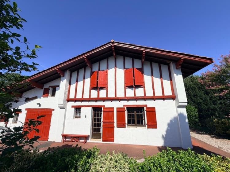 Quartier Arrauntz – Maison 140 m², 4 chambres, terrain 1100 m2 - piscinable