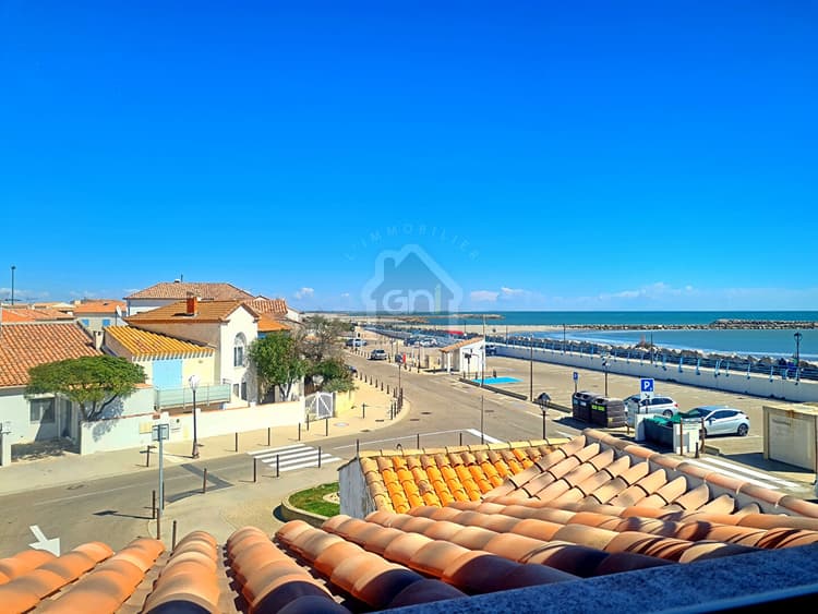 Immeuble de rapport Saintes Maries De La Mer 5 pièce(s) 102.00 m2