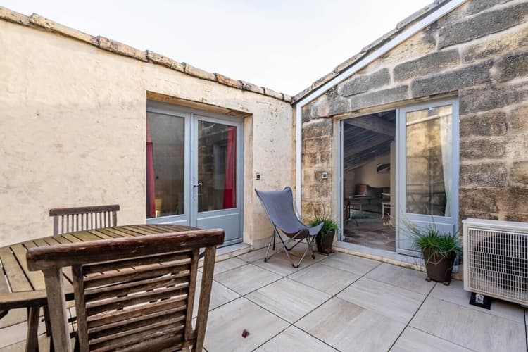 Appartement avec terrasse au cœur du centre historique d'Uzès