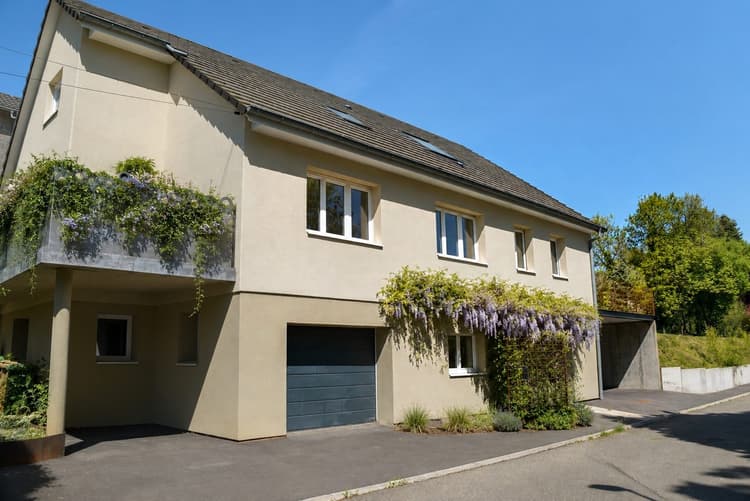 179m², 6 pièces, 4 chambres.
