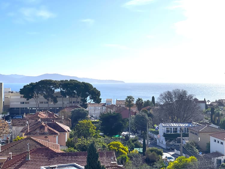 T3/4 vue mer prox mer et commerces