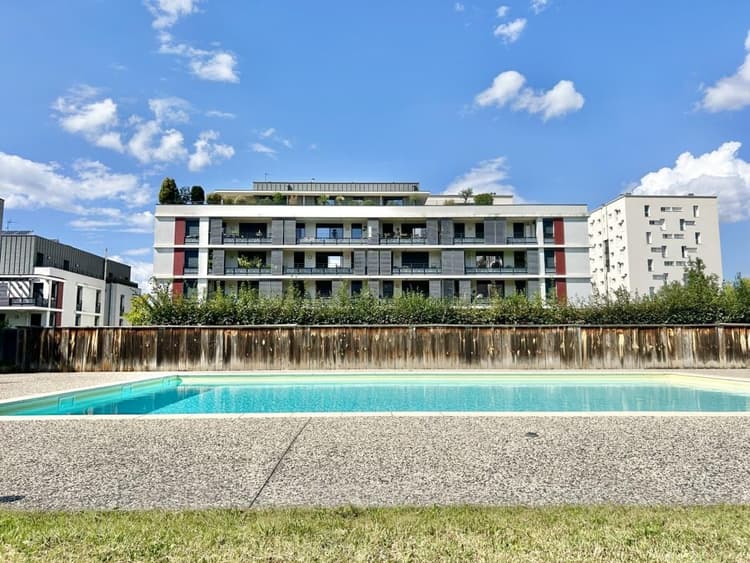 APPARTEMENT T4 DE 93 m2 + BALCON DANS RESIDENCE DE STANDING