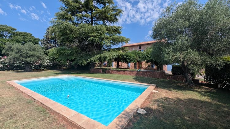 À VENDRE Authentique Propriété de Charme AU CANNET-DES-MAURES