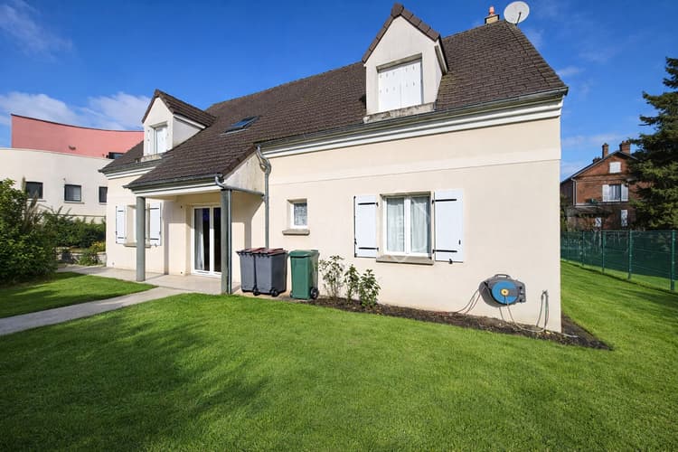 Maison 8 pièce(s) 193.57 m2 et 5 chambres