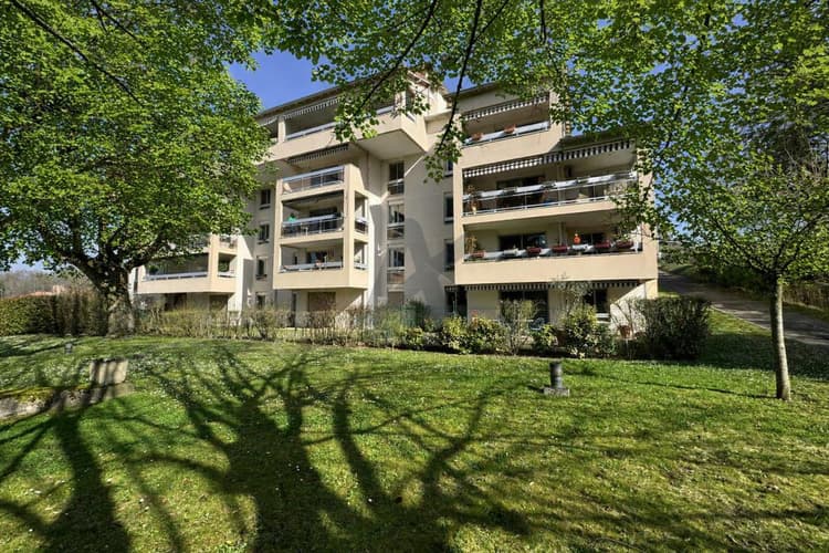 Appartement 5P 108m2 climatisé avec terrasse au calme et sa