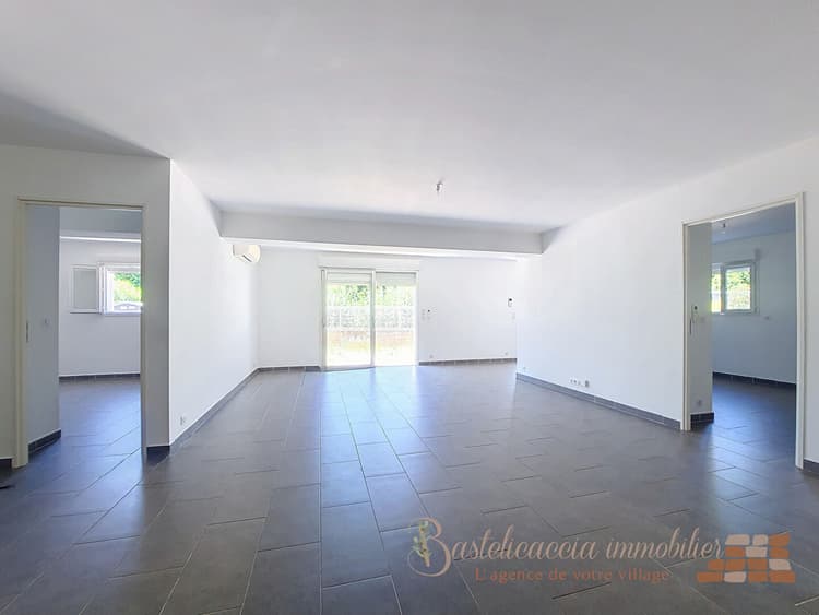Appartement T3, piscine, 83 m² Bastelicaccia