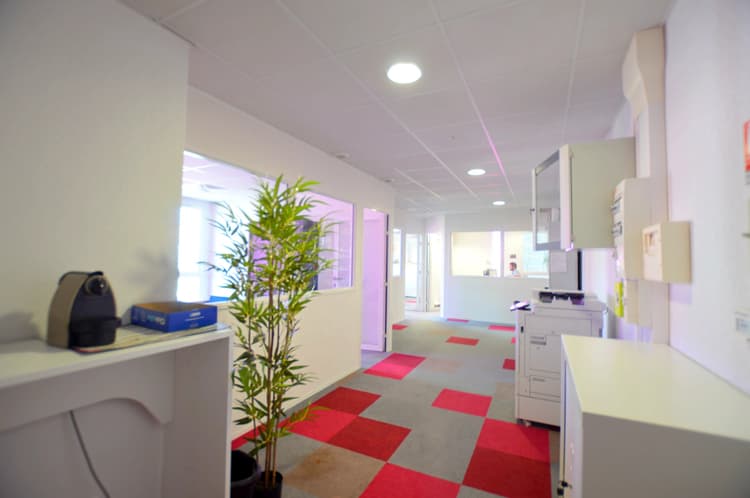 Beuax bureaux en étage + parkings