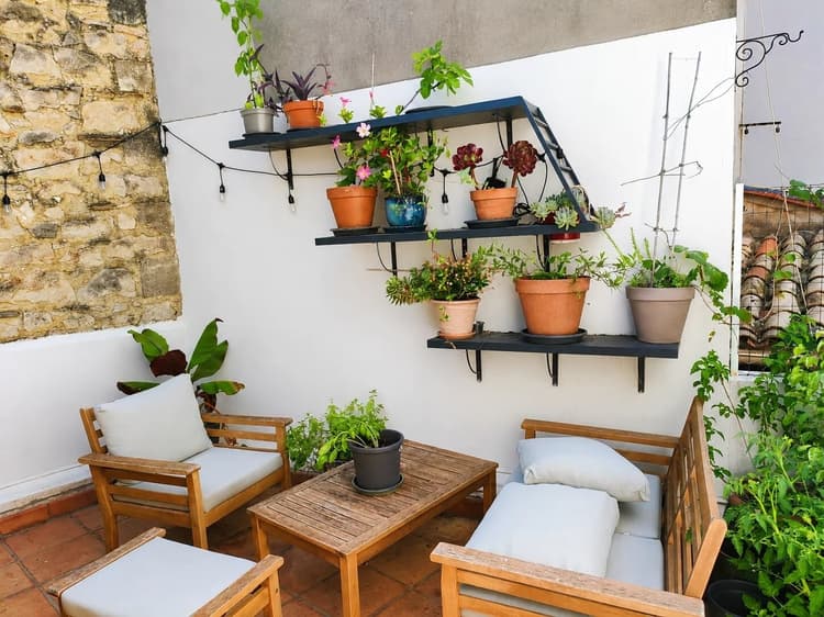 BOUTONNET – MAISON AVEC TERRASSE PLEIN SUD, AU CALME ET SANS VI