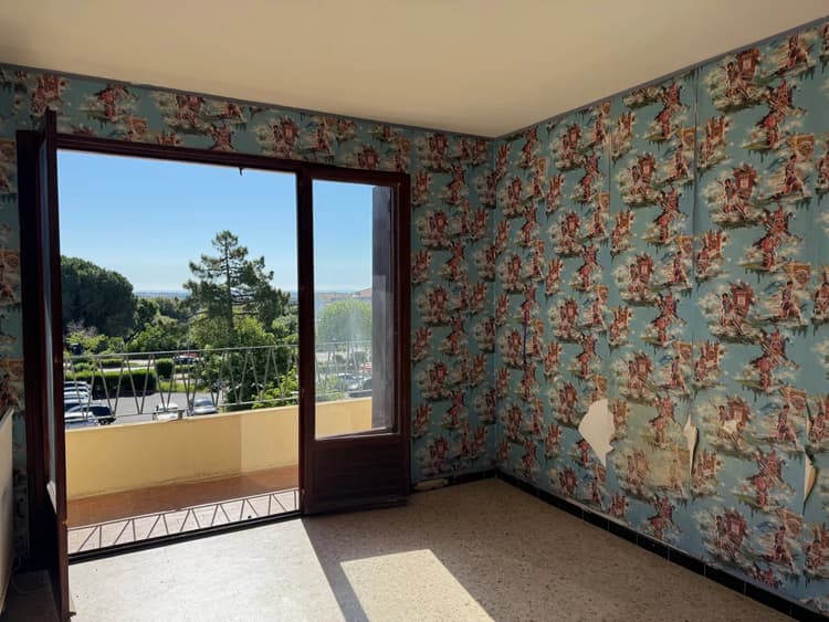 Appartement T3 A RENOVER centre ville de BORGO